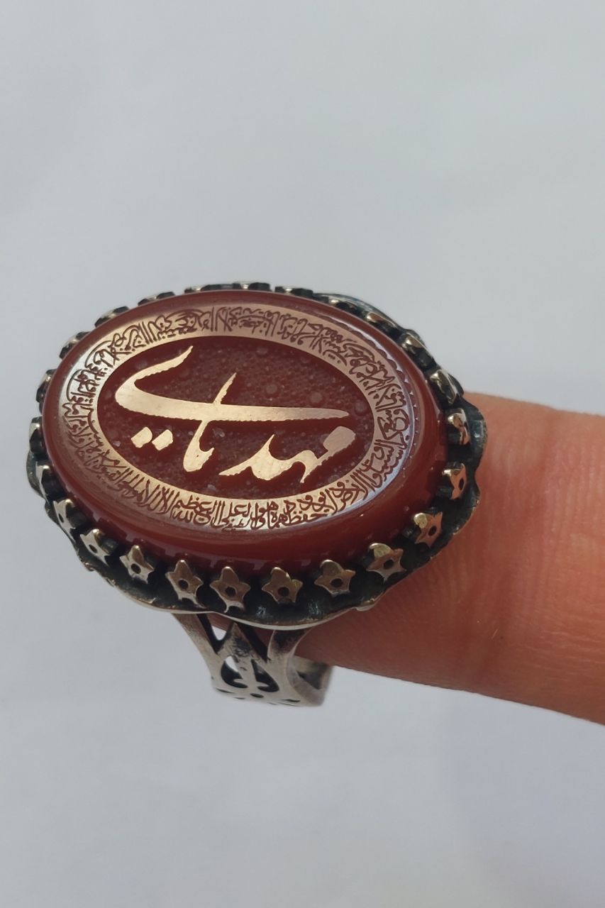 انگشتر عقیق خطی با رکاب مردانه نقره روس و حکاکی یا مهدی | کد ۹۱۸